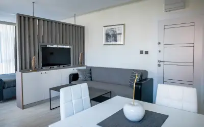 ADIRAMA Apartments Elegant Apartments Walk to the Beach