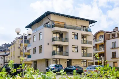 ADIRAMA Apartments Elegant Apartments Walk to the Beach
