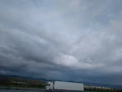 Паркинг Ляво