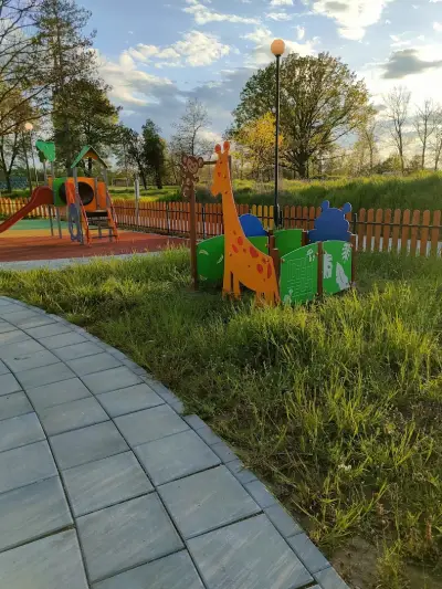 Стадион „Искър“