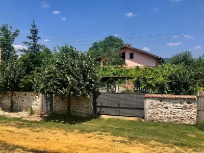 River Hills Guest House
