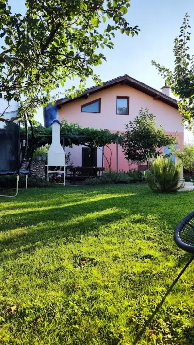 River Hills Guest House
