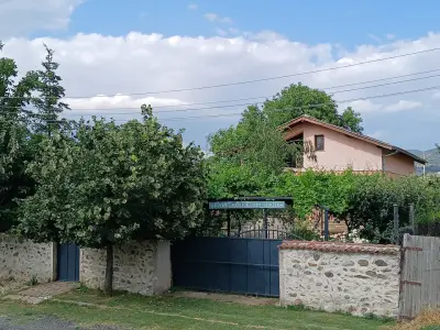 River Hills Guest House