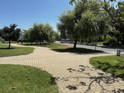Парк град Обзор