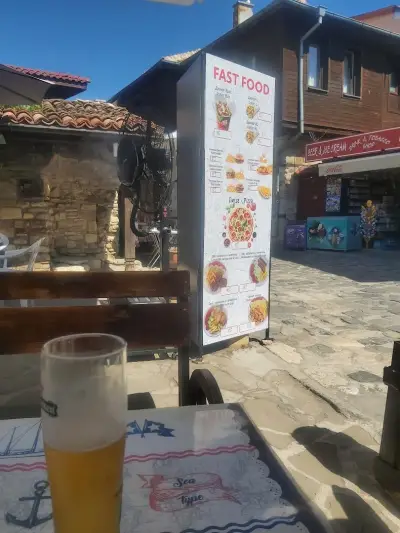 Street Fast Food