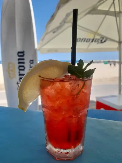 Pool and beach bar "Kaliopa"
