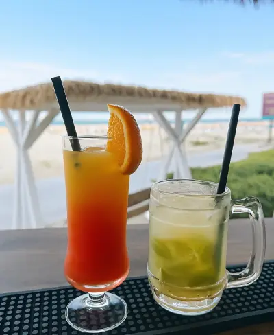 Pool and beach bar "Kaliopa"