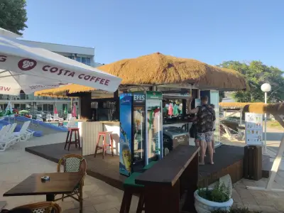 Pool and beach bar "Kaliopa"