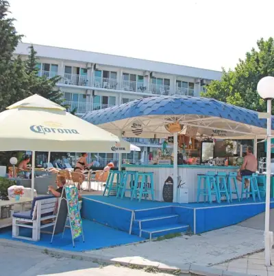 Pool and beach bar "Kaliopa"