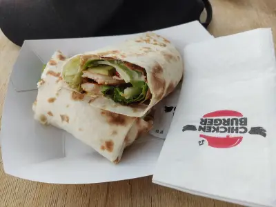 CHICKEN BURGER