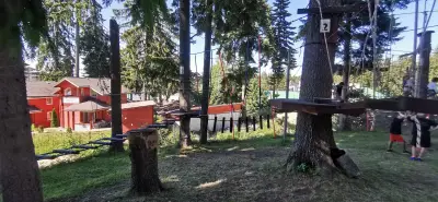 Въжен град Бороландия