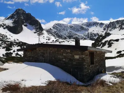 вр. Харамията 2465 м