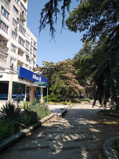 Банков клон на Алианц Банк България