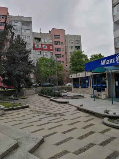 Банков клон на Алианц Банк България