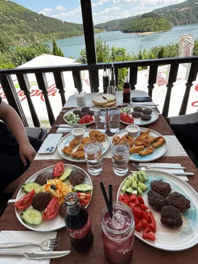 Хотел Меатса Боровица
