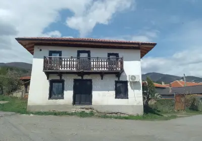 Магазин за хранителни стоки „Емир Алим“