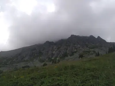 Връх “Голям резен” (2277 м.)