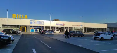 Pernik Plaza