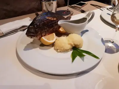 Bar&dinner V8
