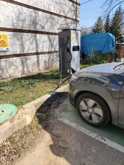 Станция за зареждане Fines
