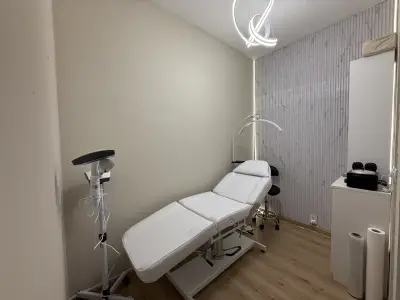 She Glows | Beauty room