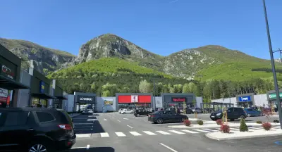 HOLIDAY PARK Враца