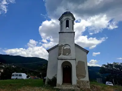 Църква, кв. Дренов