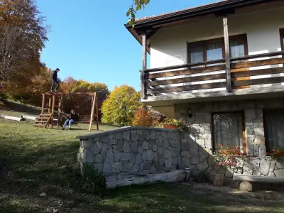 Къща за гости Цървена Ябълка