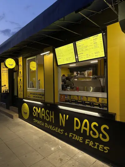Smash N’ Pass