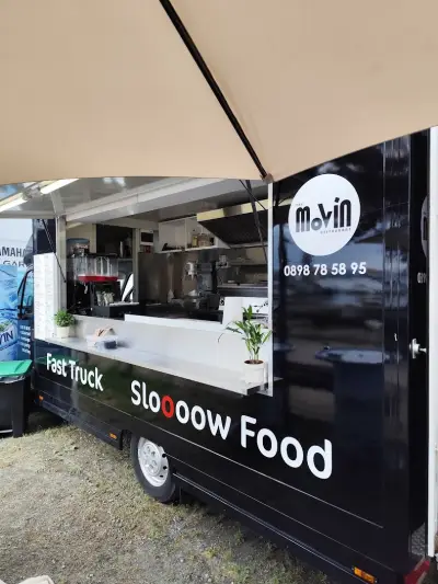 The Movin Sea Burgers