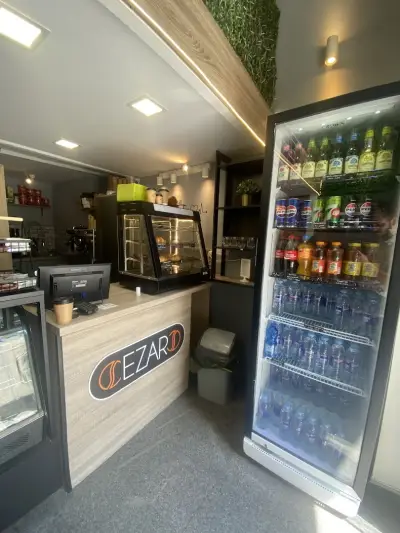 EZAR Specialty Coffee - Спешълти кафе, Пекарна и Кофишоп