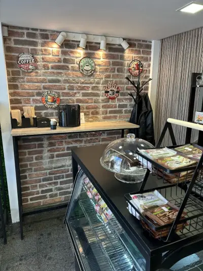 EZAR Specialty Coffee - Спешълти кафе, Пекарна и Кофишоп