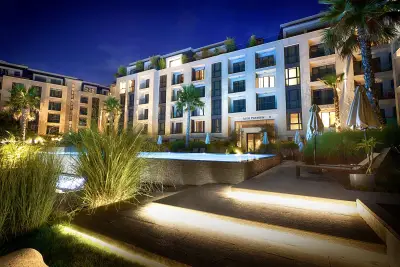 Azur Premium Resort