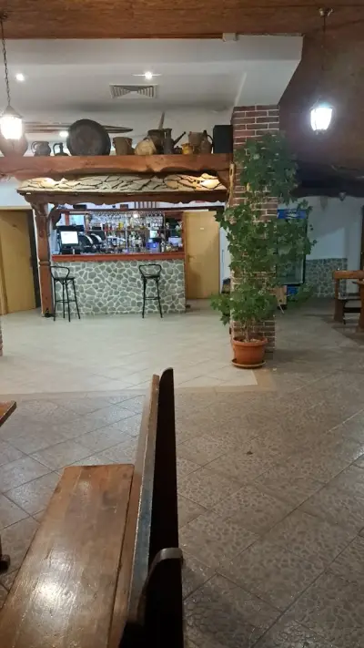 Restaurant Sunny Holiday