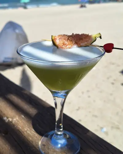 Beach Bar Wave
