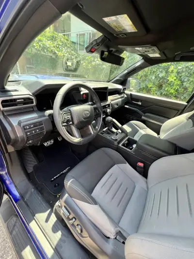 Glossy lab Detailing