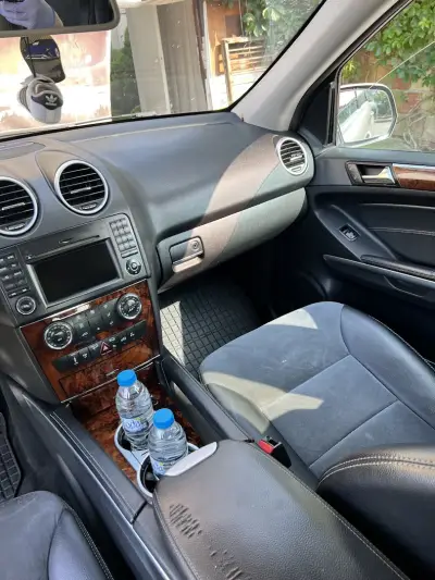 Glossy lab Detailing