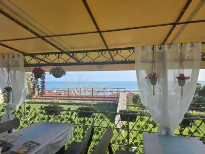 Tropicana Beach Bar | St.Vlas
