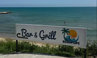 Beach Life Bar & Grill