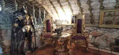 СКАРА "ЗАМЪЧЕТО"