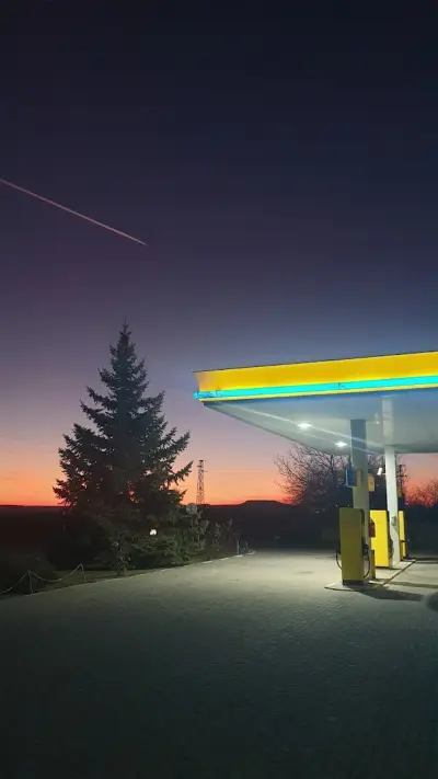 Бензиностанция Пирин Ойл