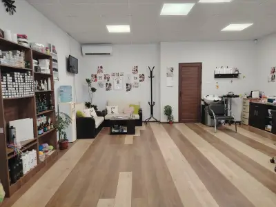 Салон за красота Shantal | Балеаж, Маникюр, Грим, Терапия за коса