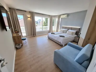 Marina Elegance Apartments