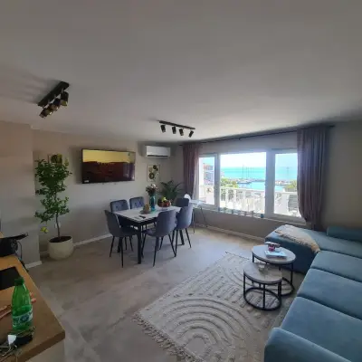 Marina Elegance Apartments