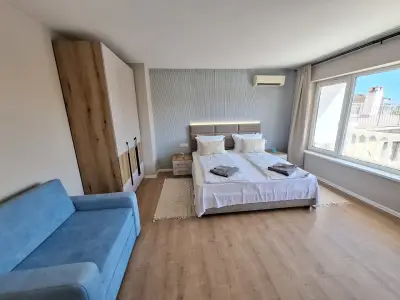 Marina Elegance Apartments