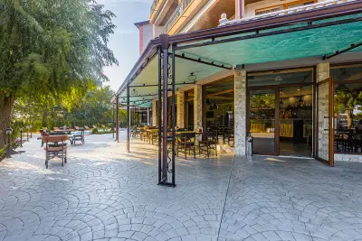 Lecardo Restaurant