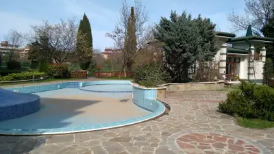 ЕМЕРАЛД ХОСПИТАЛИТИ