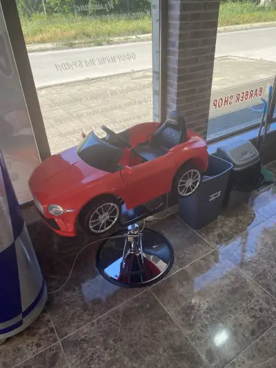 Barber Shop Golden Door / Фризьорски Салон