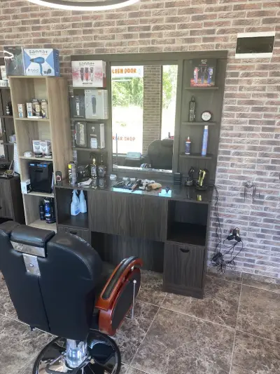 Barber Shop Golden Door / Фризьорски Салон