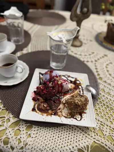 Art Coffee "Mina"